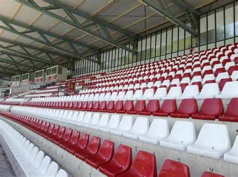 Nuovi seggiolini Stadio Massimino