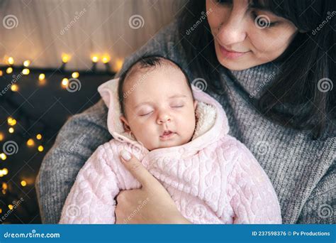 madre e figlia neonata