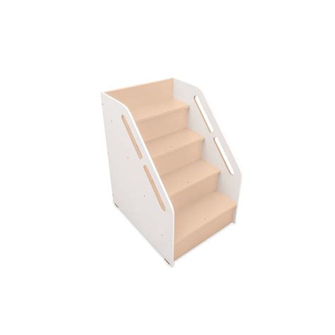 Bambino che utilizza una scaletta in legno per raggiungere il fasciatoio in sicurezza