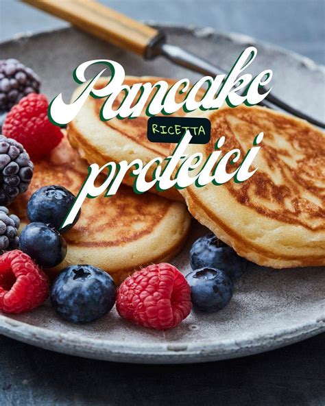 illustrazione concettuale di una colazione equilibrata con pancake all'avena e frutti di bosco