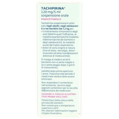 Flacone di Tachipirina sospensione orale con siringa dosatrice e bicchierino