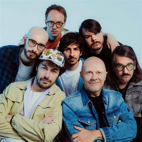Max Pezzali con amici