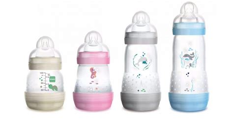 illustrazione moderna di una preparazione di biberon con tecnologia a tabs