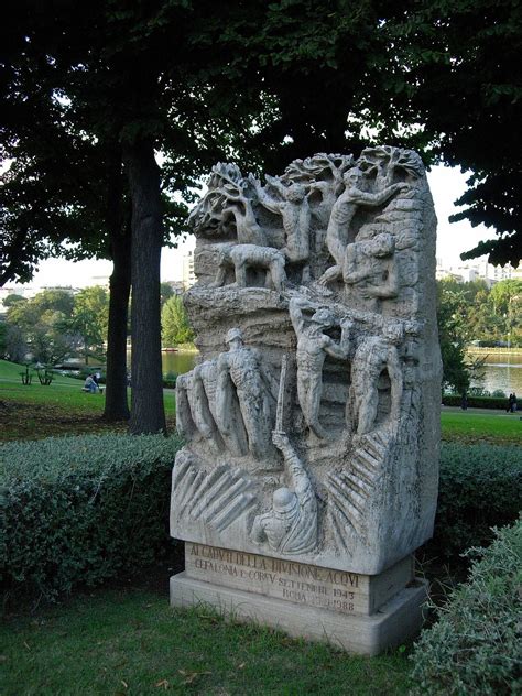 Monumento ai Caduti della Divisione Acqui