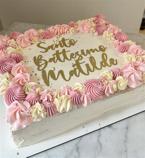 Torta battesimo bimba quadrata con decoro trapuntato