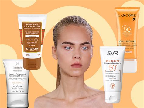 Collage di diverse creme solari colorate disponibili sul mercato