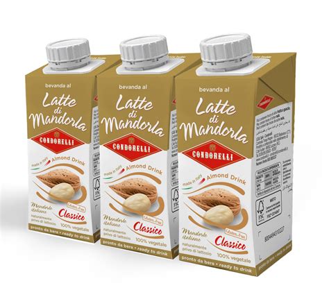 Confezioni di latte di mandorla in polvere