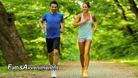 Coppia fa attività fisica moderata