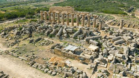 Resti del Santuario della Malaphoros a Selinunte