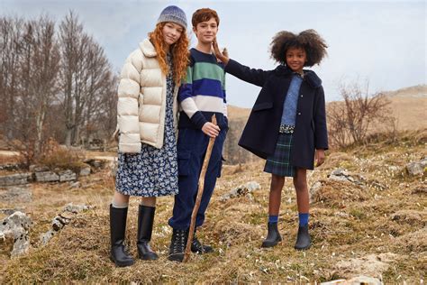 panoramica della collezione abbigliamento bambini Burberry