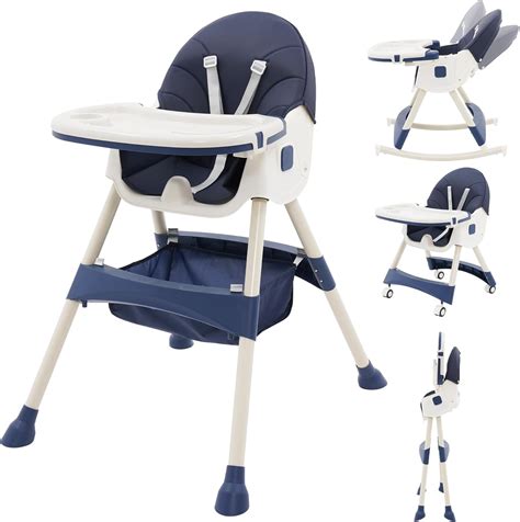 Seggiolone con bambino sorridente