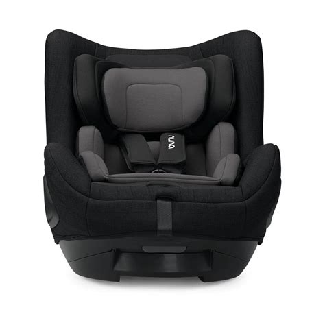 Una vista panoramica del seggiolino Nuna TODL Next montato in un’auto moderna, evidenziando il design elegante e le linee contemporanee.