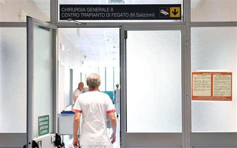 Stato attuale dei corridoi dell'ex reparto psichiatrico