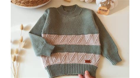 maglione per bimba finito su un manichino