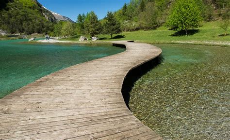 Lago di Nembia e le sue acque cristalline