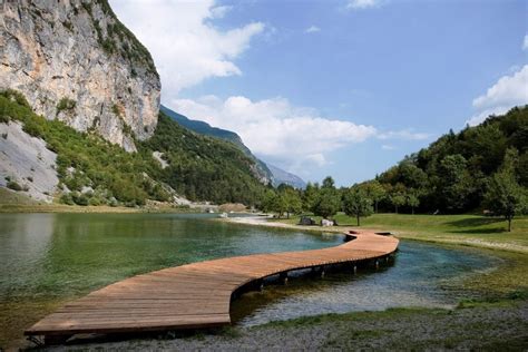 Parcheggio al Lago di Nembia