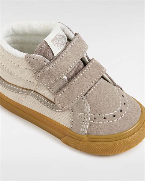 Scarpe da genitore e scarpine da bambino