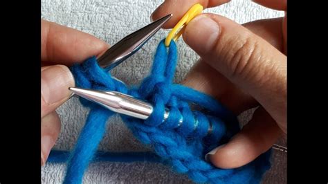 Tecnica short rows per alzata collo