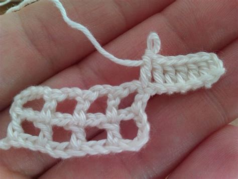 Modellazione corona cappuccio con aumenti e diminuzioni