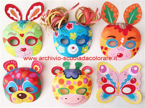 Bambini in maschera a Carnevale