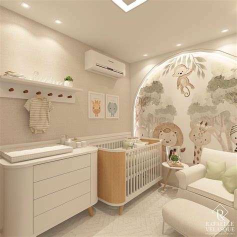 Cameretta neonato con lenzuolini colorati