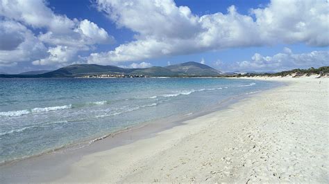 Panoramica di Fertilia con il mare