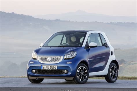 Smart Fortwo con seggiolino auto installato