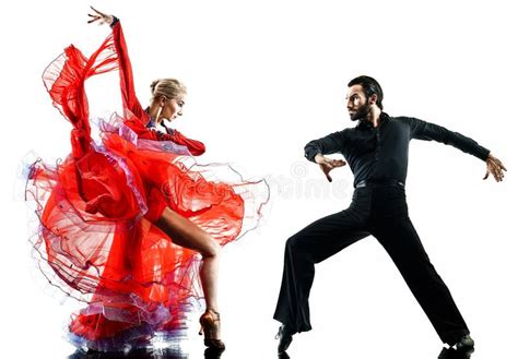 Ballerino di salsa in tuta da ballo