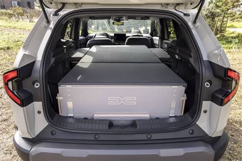Montaggio del Pack Sleep in Dacia Duster