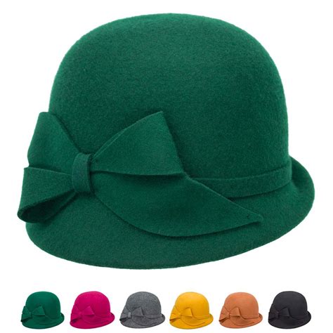 Donna con cappello cloche anni '30
