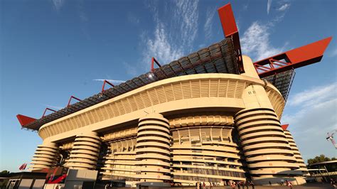 Stewards San Siro