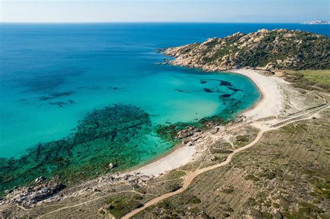 Panoramica della costa nord della Sardegna