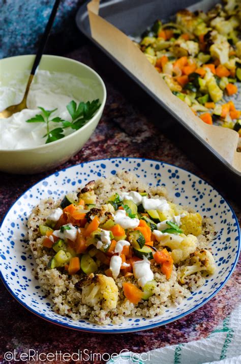 Crema di quinoa con verdure in ciotola