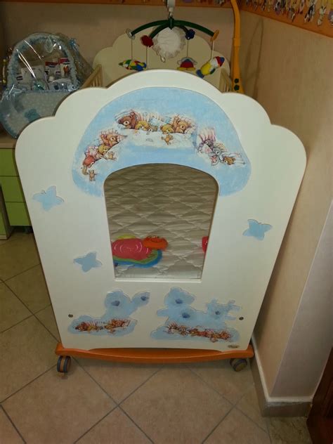 Culla decorata con tessuti Fantasy