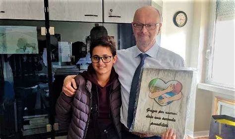 Martina e il chirurgo Daniele Alberti dopo l'incontro