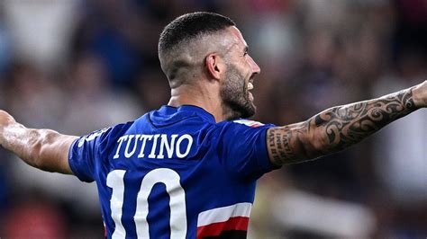 Gennaro Tutino celebra un gol