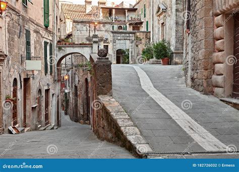 Un villaggio spagnolo pittoresco e antico