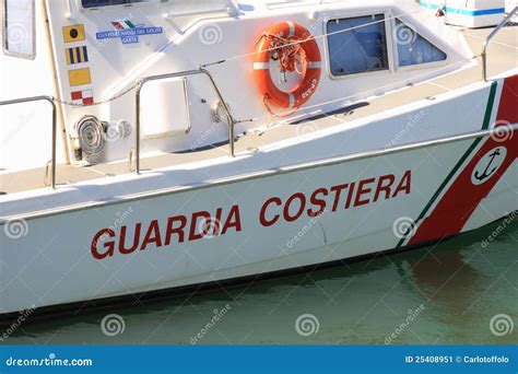 Barca della Guardia Costiera in pattugliamento