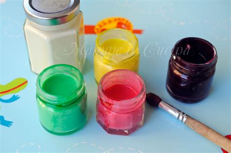 Ingredienti per colori a dita fatti in casa