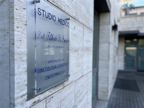 rappresentazione schematica dell'ecografia pelvica e monitoraggio follicolare