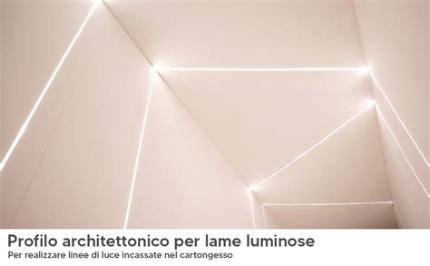 dettaglio tecnico del sistema di illuminazione a LED integrato nel telaio di un passeggino moderno