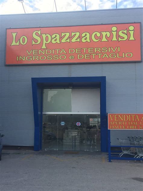 Mappa concettuale del mercato dell'usato a Cava de' Tirreni: punti vendita e settori merceologici