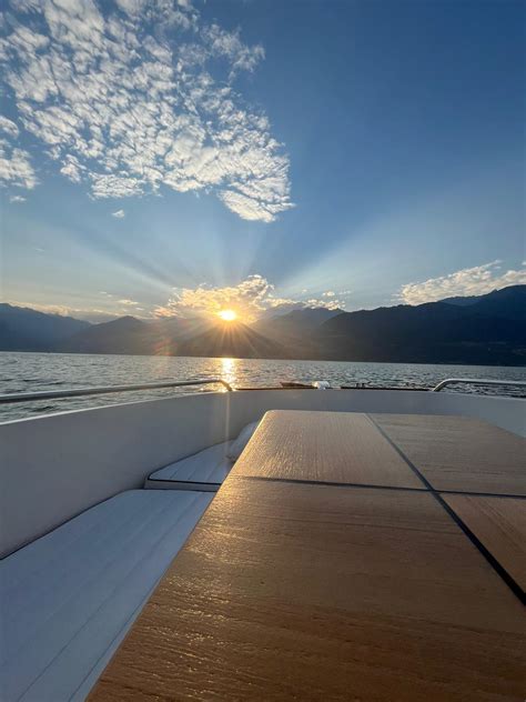 Imbarcadero di Colico con barche ormeggiate