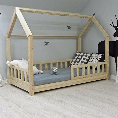 Children's cottage bed