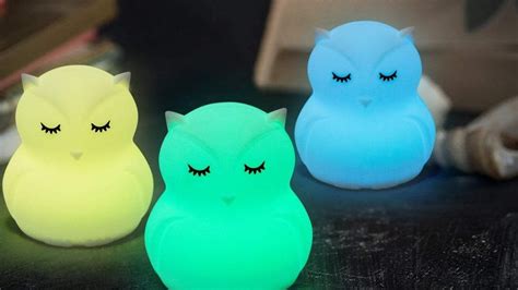 Diverse forme e design di luci notturne per bambini