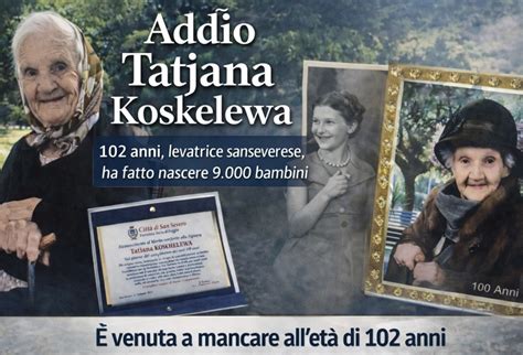 Ritratto di Tatjana Koskelewa in età avanzata o immagine storica di una levatrice con un neonato