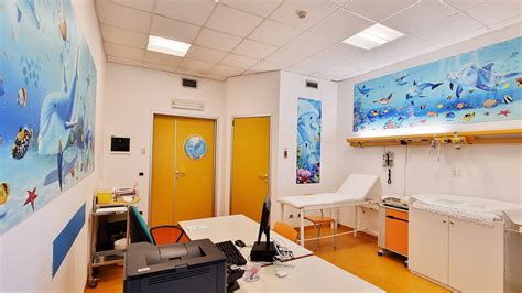 rappresentazione del lavoro in un reparto di pronto soccorso pediatrico