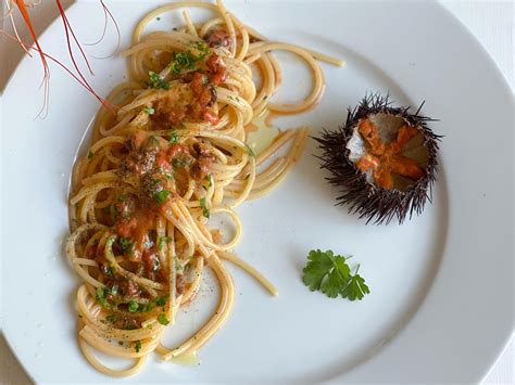 Piatto di spaghetti ai ricci di mare