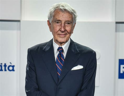 Corrado in un programma televisivo
